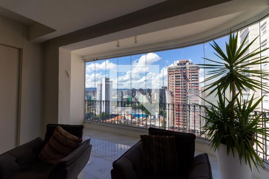 Sacada de apartamento à venda com 3 quartos, 320m² em Perdizes, São Paulo
