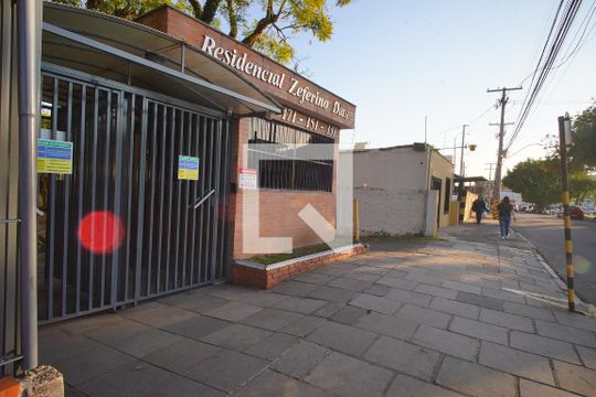 Fachada de apartamento à venda com 2 quartos, 65m² em Sarandi, Porto Alegre