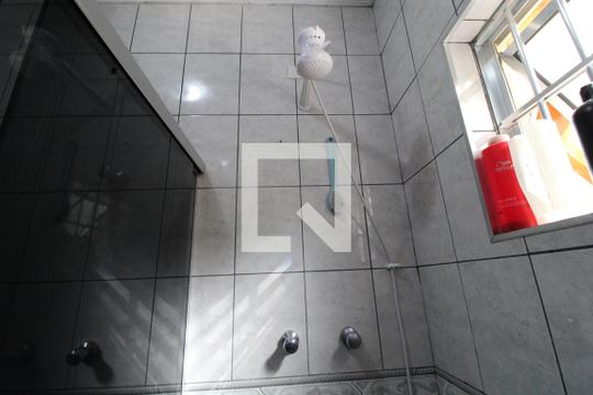 Chuveiro banheiro comum de casa à venda com 4 quartos, 150m² em Jardim Consorcio, São Paulo