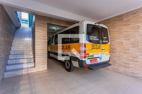Garagem de casa à venda com 4 quartos, 284m² em Jardim Las Vegas, Santo André