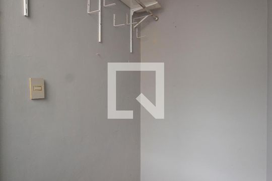 Quarto de Serviço de apartamento para alugar com 2 quartos, 68m² em Laranjeiras, Rio de Janeiro