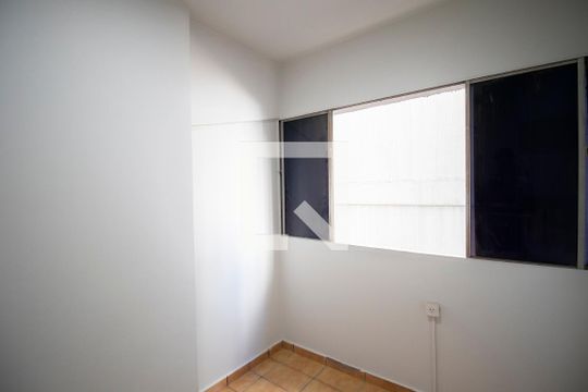 Quarto 2 de apartamento para alugar com 3 quartos, 85m² em Setor Oeste, Goiânia