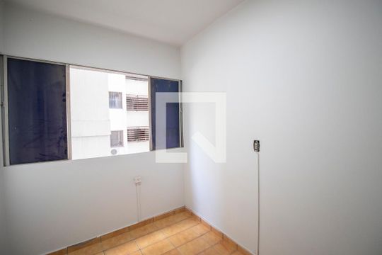 Quarto 2 de apartamento para alugar com 3 quartos, 85m² em Setor Oeste, Goiânia