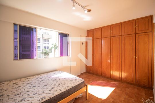 Quarto 1 de apartamento para alugar com 3 quartos, 85m² em Setor Oeste, Goiânia