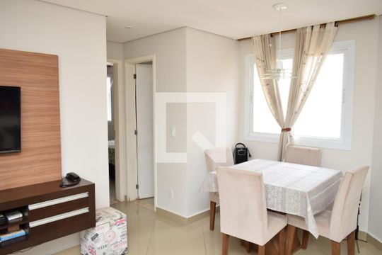 Sala de apartamento à venda com 2 quartos, 48m² em Jardim do Lago, Jundiaí