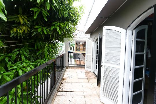 Sacada de casa para alugar com 3 quartos, 200m² em Vila Rica, São Paulo