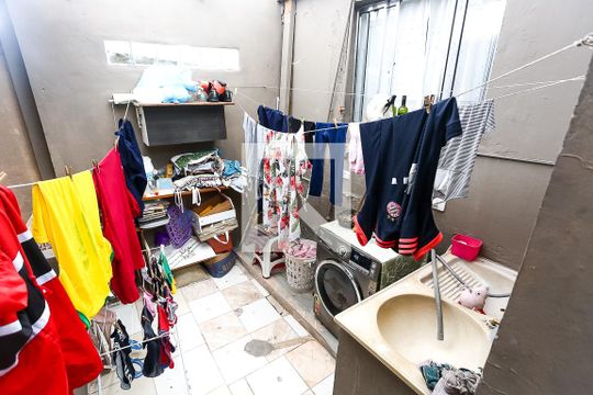 Área de Serviço de casa para alugar com 3 quartos, 200m² em Vila Rica, São Paulo