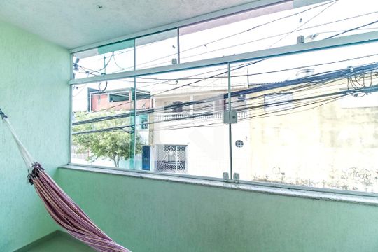 Sacada de casa à venda com 3 quartos, 320m² em Vila Tolstoi, São Paulo