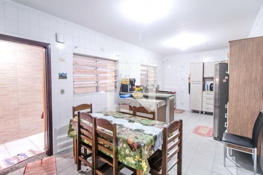 Cozinha de casa à venda com 3 quartos, 320m² em Vila Tolstoi, São Paulo