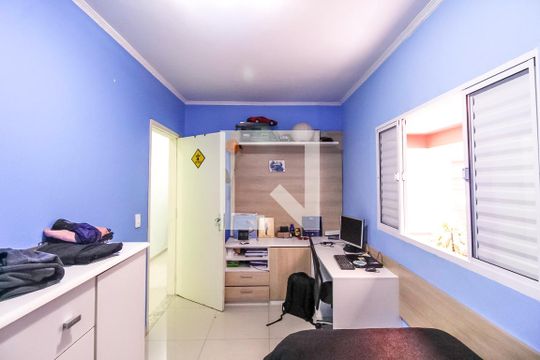 Quarto 1 de casa à venda com 3 quartos, 320m² em Vila Tolstoi, São Paulo