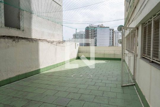 Quadra de apartamento à venda com 2 quartos, 70m² em Icaraí, Niterói