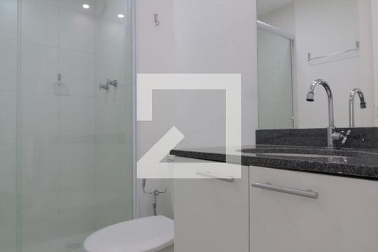 Banheiro de apartamento à venda com 1 quarto, 33m² em Belém, São Paulo