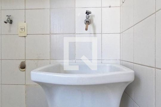 Área de Serviço de apartamento para alugar com 2 quartos, 62m² em Vila Gopoúva, Guarulhos