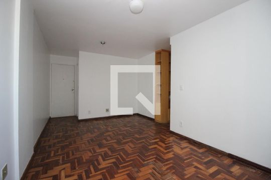 Sala de apartamento para alugar com 2 quartos, 56m² em Taguatinga Norte (taguatinga), Brasília
