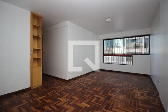 Apartamento para alugar com 2 quartos, 56m² em Taguatinga Norte (taguatinga), Brasília