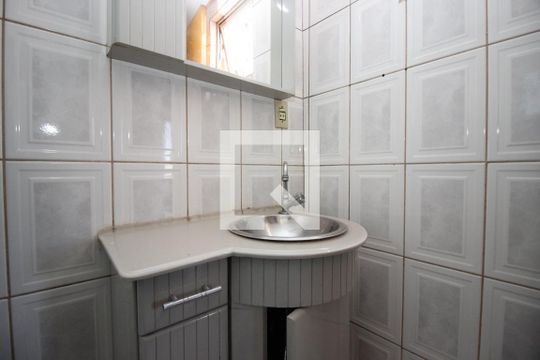 Banheiro Social de apartamento para alugar com 2 quartos, 56m² em Taguatinga Norte (taguatinga), Brasília