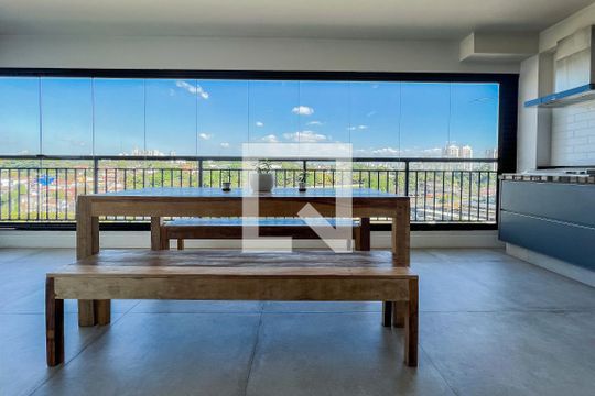 Varanda Gourmet de apartamento para alugar com 2 quartos, 92m² em Vila Anastácio, São Paulo