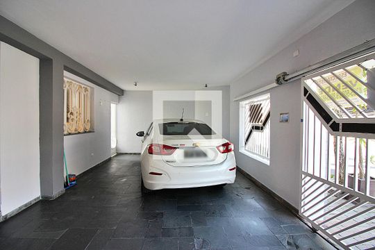 Garagem de casa à venda com 4 quartos, 224m² em Centro, São Bernardo do Campo