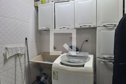 Lavanderia de casa à venda com 3 quartos, 206m² em Vila Francisco Matarazzo, Santo André