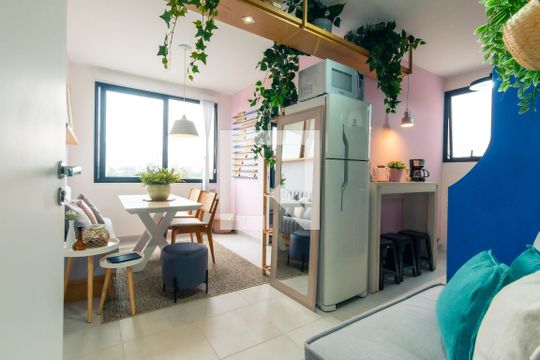 Apartamento à venda com 2 quartos, 34m² em Jurubatuba, São Paulo