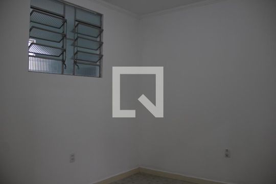 Quarto 1 de casa para alugar com 2 quartos, 50m² em Parque Santa Rosa, Suzano