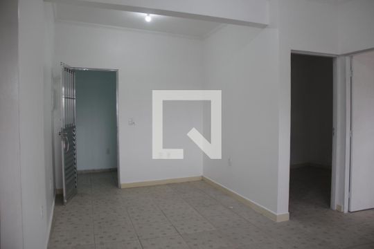 Sala de casa para alugar com 2 quartos, 50m² em Parque Santa Rosa, Suzano