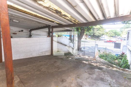 Garagem de casa para alugar com 2 quartos, 150m² em Taboão, São Bernardo do Campo