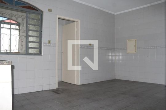 Cozinha de apartamento para alugar com 3 quartos, 128m² em Cidade Náutica, São Vicente