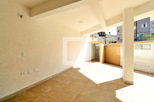 Garagem de casa à venda com 2 quartos, 129m² em Parque das Nações, Santo André