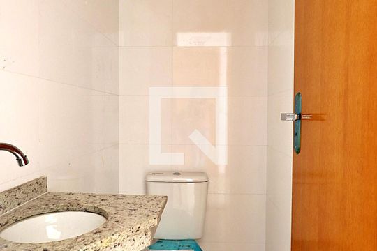 Lavabo de casa à venda com 2 quartos, 129m² em Parque das Nações, Santo André