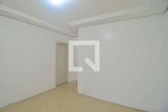 Sala de casa à venda com 4 quartos, 300m² em Bairro Fátima, Canoas