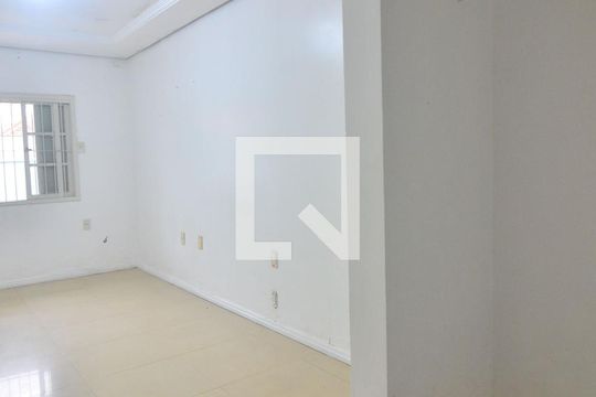 Closet de casa à venda com 4 quartos, 300m² em Bairro Fátima, Canoas