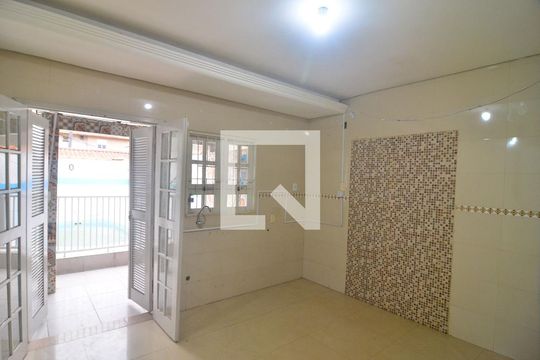 Cozinha de casa à venda com 4 quartos, 300m² em Bairro Fátima, Canoas