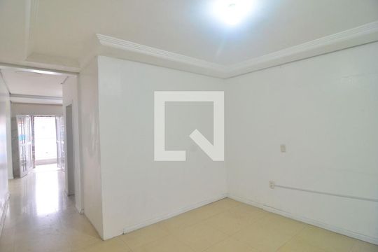 Casa à venda com 4 quartos, 300m² em Bairro Fátima, Canoas