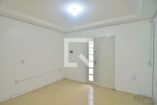 Sala de casa à venda com 4 quartos, 300m² em Bairro Fátima, Canoas
