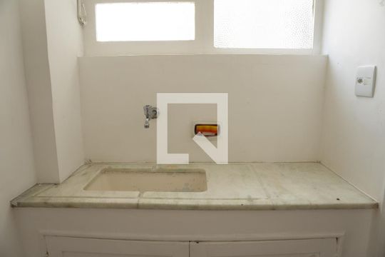Cozinha de apartamento para alugar com 1 quarto, 35m² em Catete, Rio de Janeiro