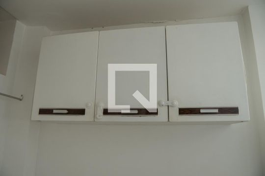 Cozinha - Armários de apartamento para alugar com 1 quarto, 35m² em Catete, Rio de Janeiro
