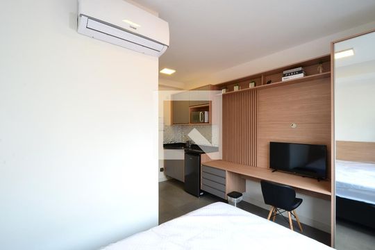 Sala/Cozinha de kitnet/studio para alugar com 1 quarto, 18m² em Vila Clementino, São Paulo