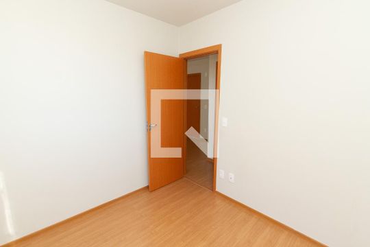 Quarto 2 de apartamento à venda com 2 quartos, 48m² em Rubem Berta, Porto Alegre