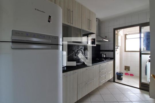 Cozinha de apartamento à venda com 3 quartos, 85m² em Jardim Santa Cruz (campo Grande), São Paulo