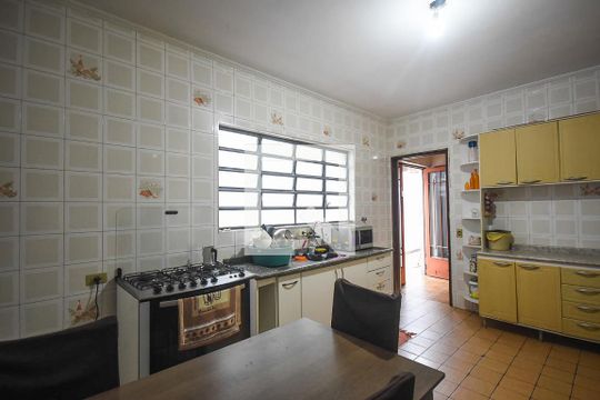 Cozinha de casa à venda com 3 quartos, 154m² em Parque Pinheiros, Taboão da Serra