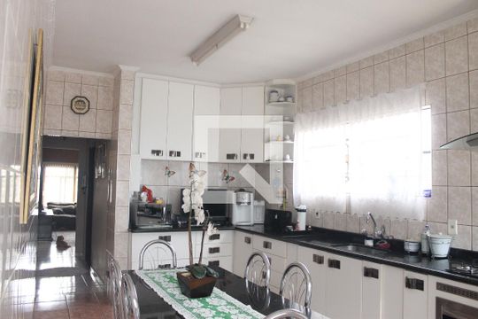 Cozinha de casa à venda com 3 quartos, 330m² em Jardim Dom Nery, Campinas