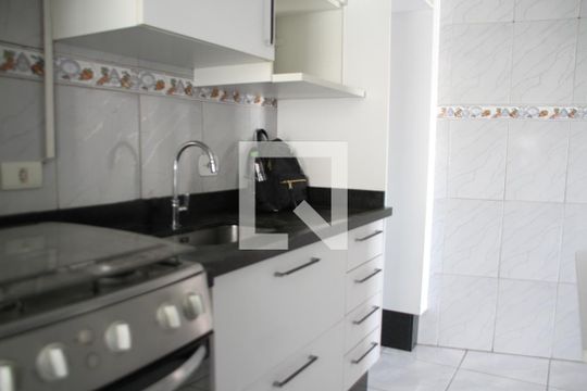 Cozinha e Área de Serviço de apartamento à venda com 2 quartos, 51m² em Cidade Líder, São Paulo