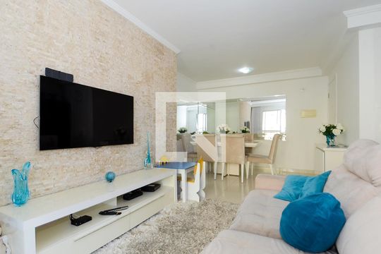 Sala de apartamento à venda com 2 quartos, 60m² em Picanço, Guarulhos