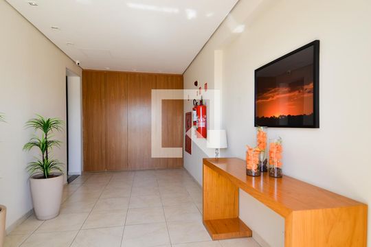 Hall Social  de apartamento à venda com 2 quartos, 60m² em Picanço, Guarulhos
