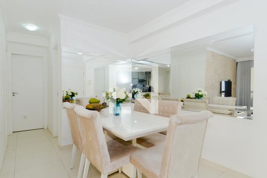 Sala de apartamento à venda com 2 quartos, 60m² em Picanço, Guarulhos