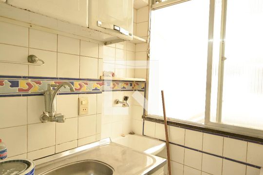 Cozinha - área de serviço de kitnet/studio para alugar com 1 quarto, 15m² em Centro, Rio de Janeiro