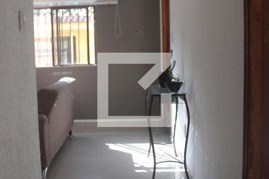 Sala de casa à venda com 3 quartos, 248m² em Jardim Sarah, São Paulo