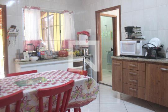Cozinha de casa à venda com 3 quartos, 248m² em Jardim Sarah, São Paulo