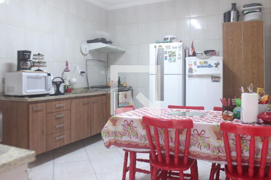 Cozinha de casa à venda com 3 quartos, 248m² em Jardim Sarah, São Paulo
